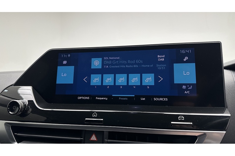 Citroen e-C4 Shine Plus - U2127