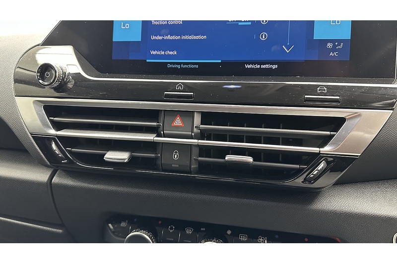 Citroen e-C4 Shine Plus - U2127