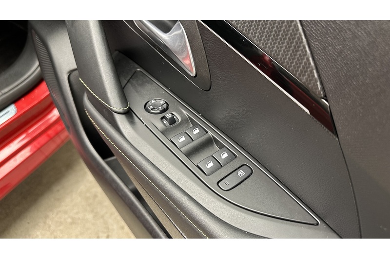 Peugeot E-208 GT Premium - U2129