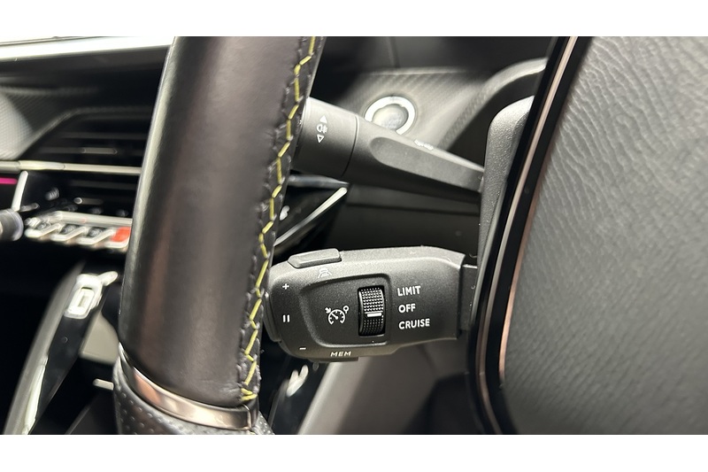 Peugeot E-208 GT Premium - U2129