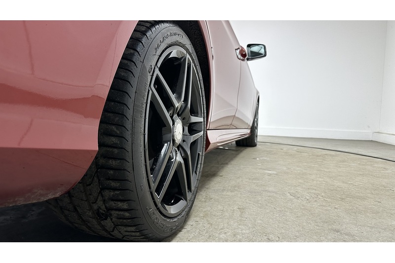 Mercedes-Benz E Class E220 BlueTEC AMG Night Edition - U2140