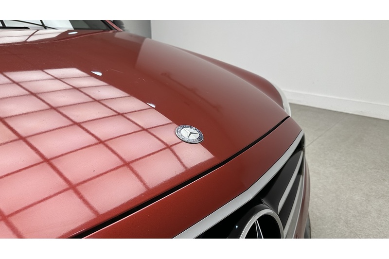 Mercedes-Benz E Class E220 BlueTEC AMG Night Edition - U2140