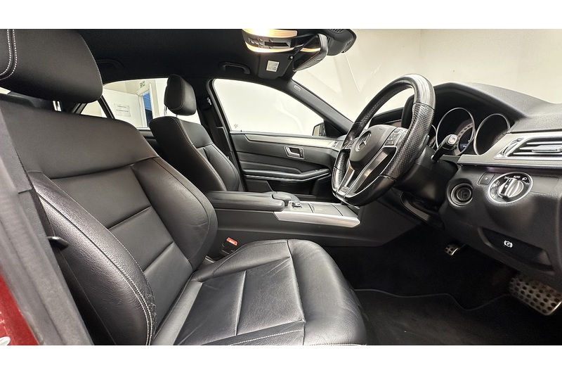 Mercedes-Benz E Class E220 BlueTEC AMG Night Edition - U2140