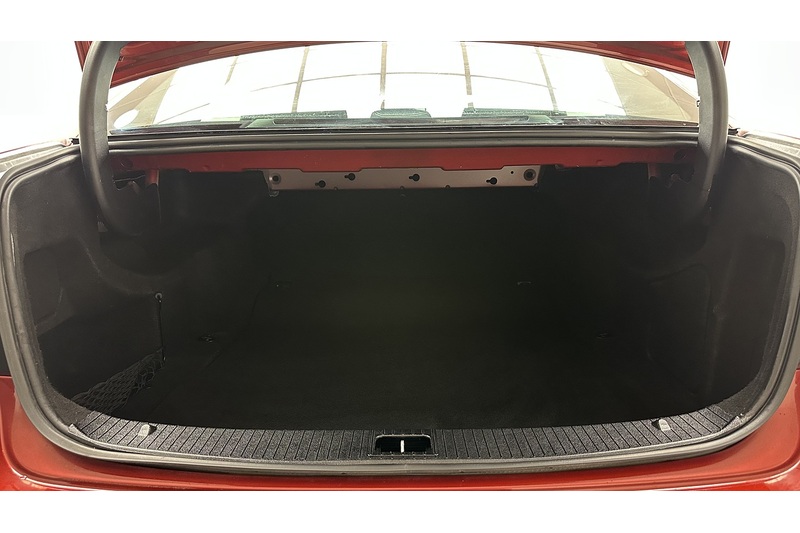 Mercedes-Benz E Class E220 BlueTEC AMG Night Edition - U2140