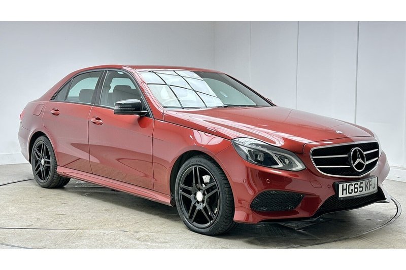 Mercedes-Benz E Class E220 BlueTEC AMG Night Edition - U2140