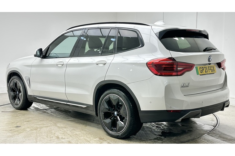BMW iX3 Premier Edition - U2155