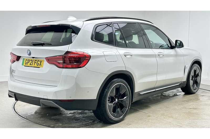 BMW iX3 Premier Edition - U2155
