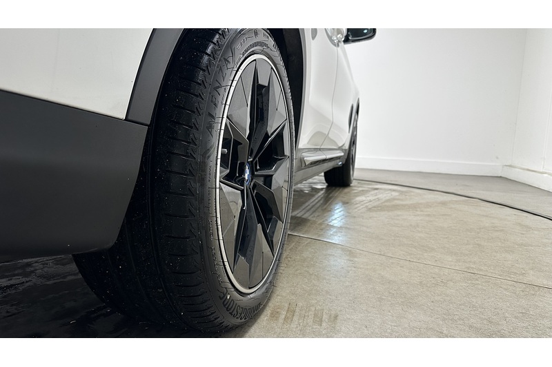 BMW iX3 Premier Edition - U2155