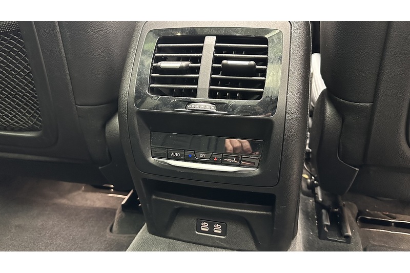 BMW iX3 Premier Edition - U2155