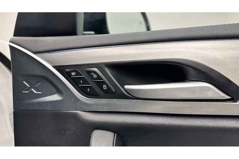 BMW iX3 Premier Edition - U2155