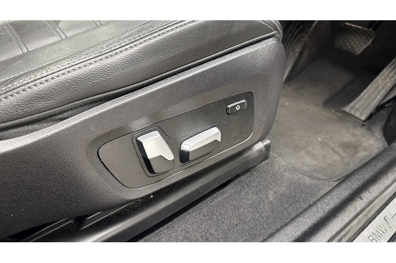 BMW iX3 Premier Edition - U2155