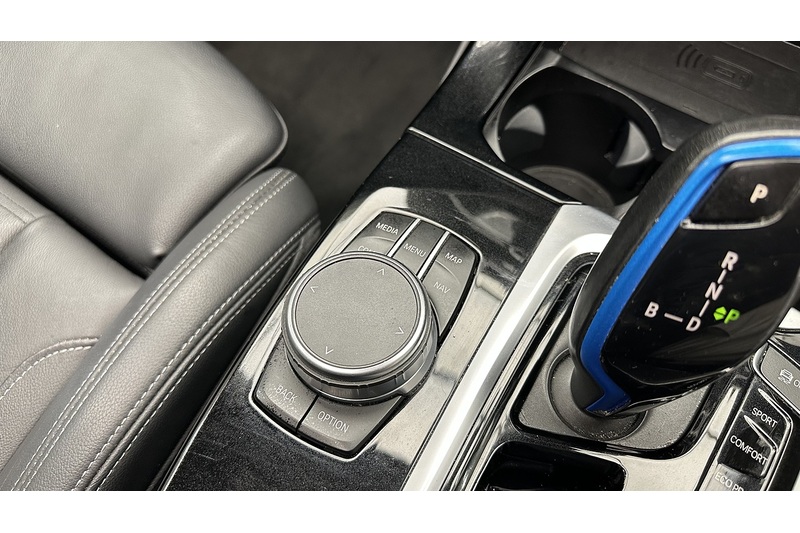 BMW iX3 Premier Edition - U2155