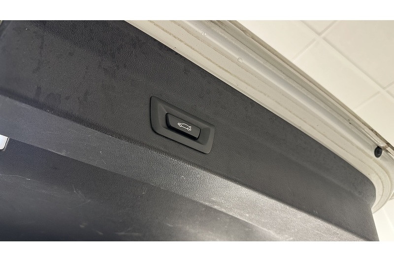 BMW iX3 Premier Edition - U2155