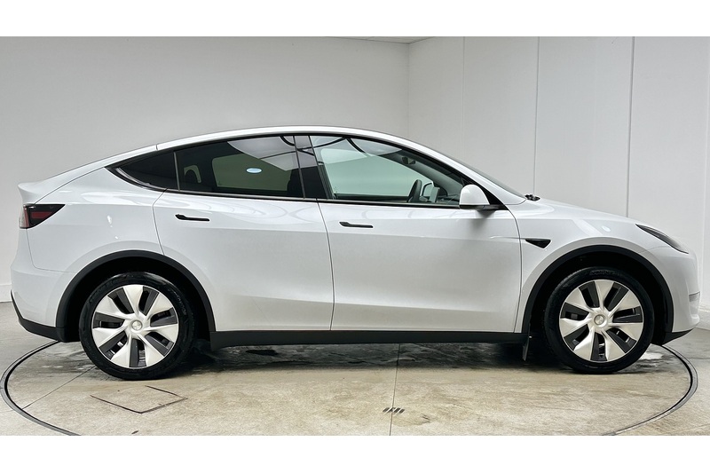 Tesla Model Y Long Range - U2156