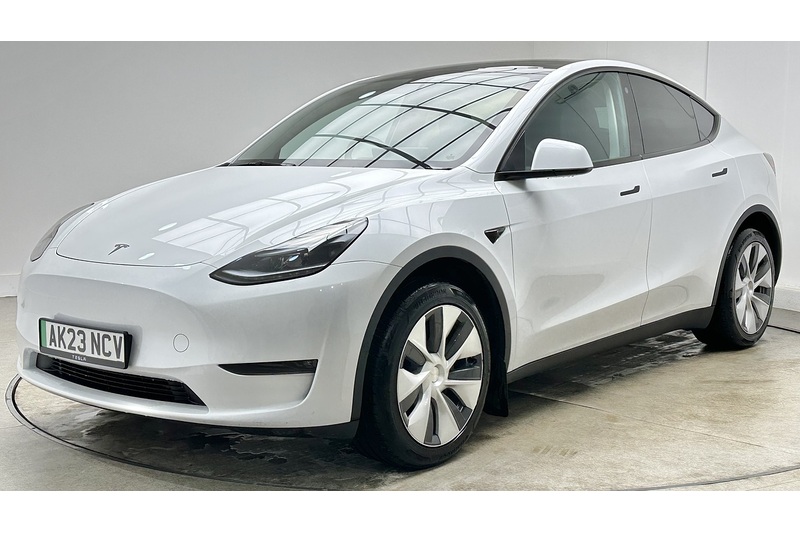 Tesla Model Y Long Range - U2156