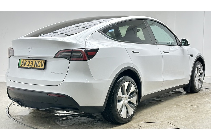 Tesla Model Y Long Range - U2156