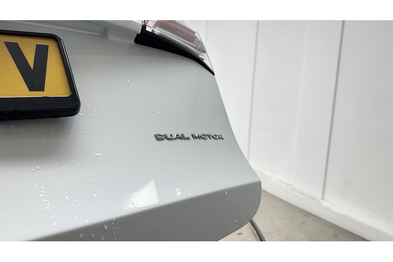 Tesla Model Y Long Range - U2156