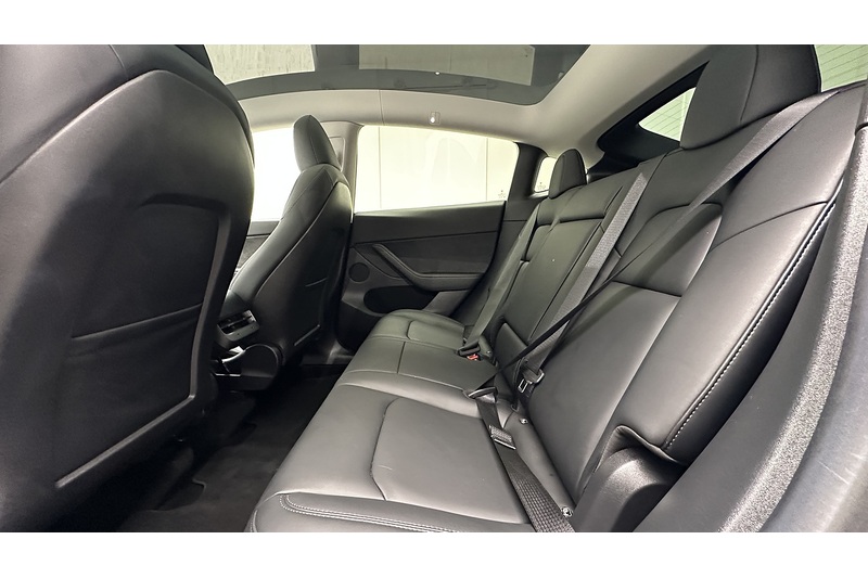 Tesla Model Y Long Range - U2156