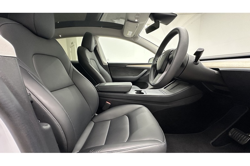 Tesla Model Y Long Range - U2156