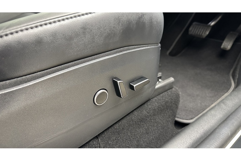 Tesla Model Y Long Range - U2156