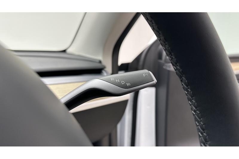 Tesla Model Y Long Range - U2156