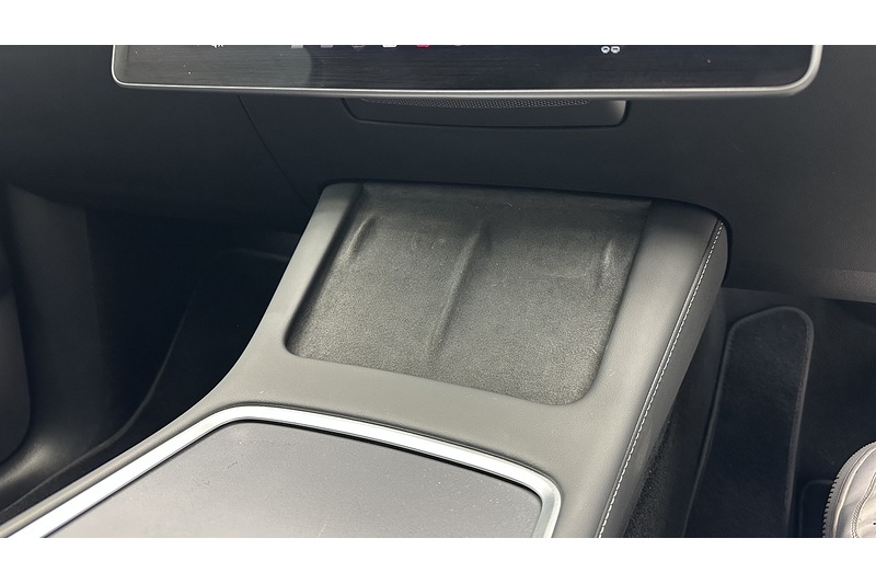 Tesla Model Y Long Range - U2156