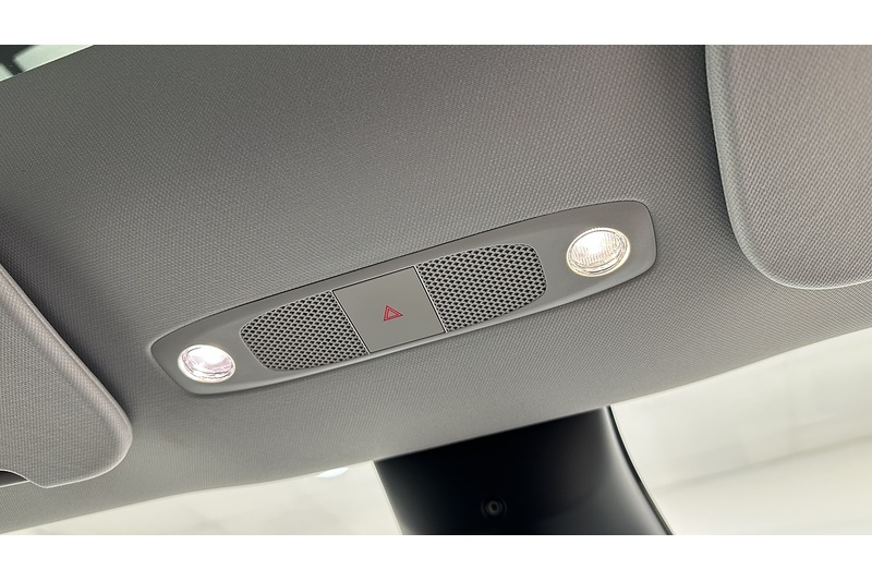 Tesla Model Y Long Range - U2156