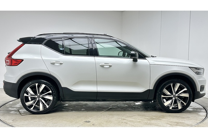Volvo XC40 Pro - U2162