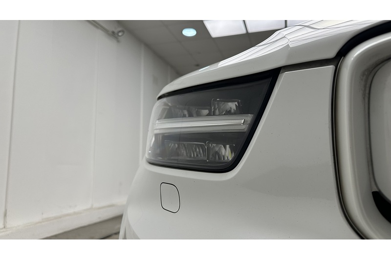 Volvo XC40 Pro - U2162