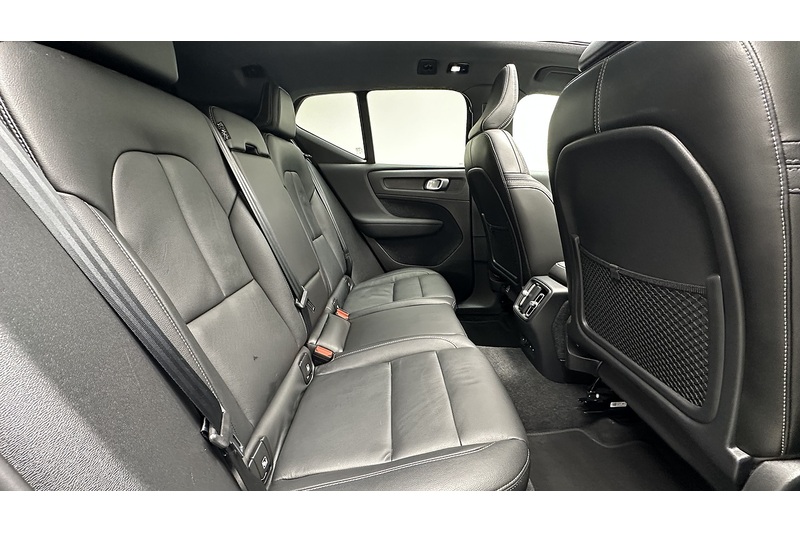 Volvo XC40 Pro - U2162