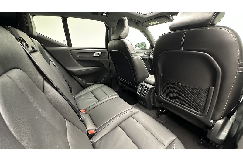 Volvo XC40 Pro - U2162
