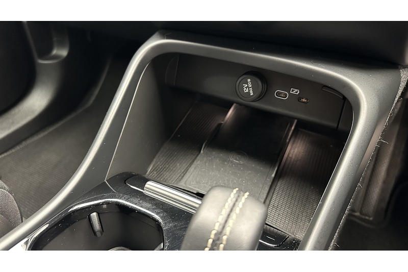 Volvo XC40 Pro - U2162