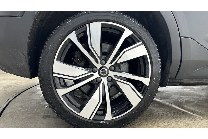 Volvo XC40 P8 First Edition - U2169