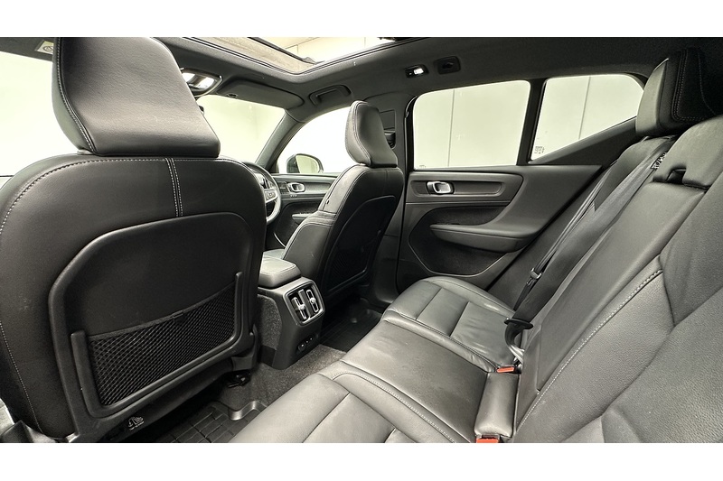 Volvo XC40 P8 First Edition - U2169