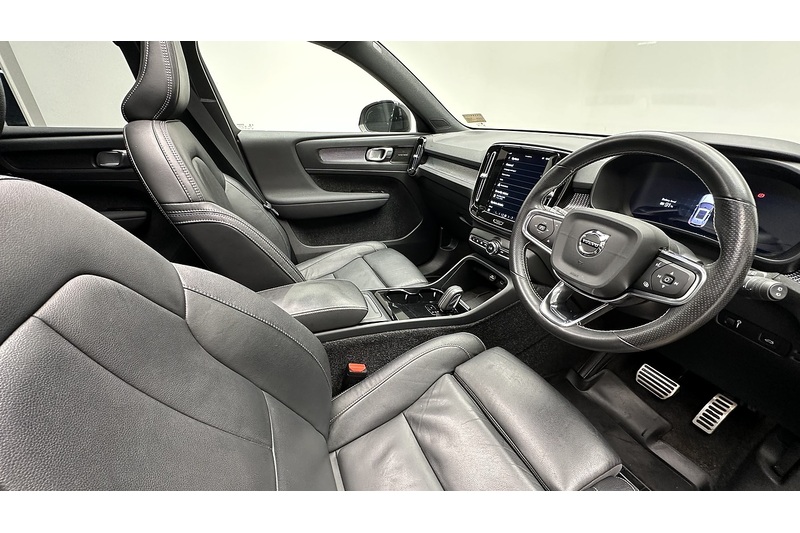 Volvo XC40 P8 First Edition - U2169