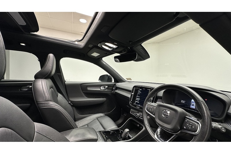 Volvo XC40 P8 First Edition - U2169
