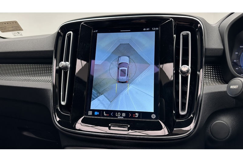 Volvo XC40 P8 First Edition - U2169