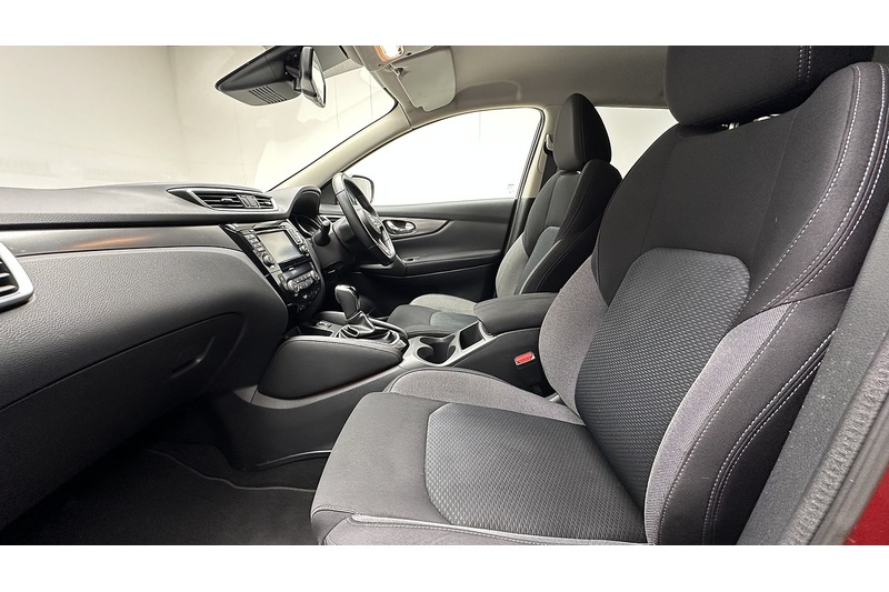 Nissan Qashqai DIG-T N-Connecta - U217