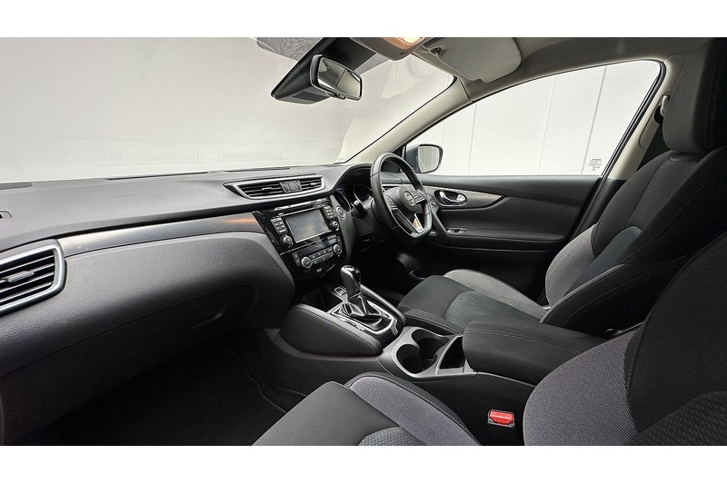 Nissan Qashqai DIG-T N-Connecta - U217