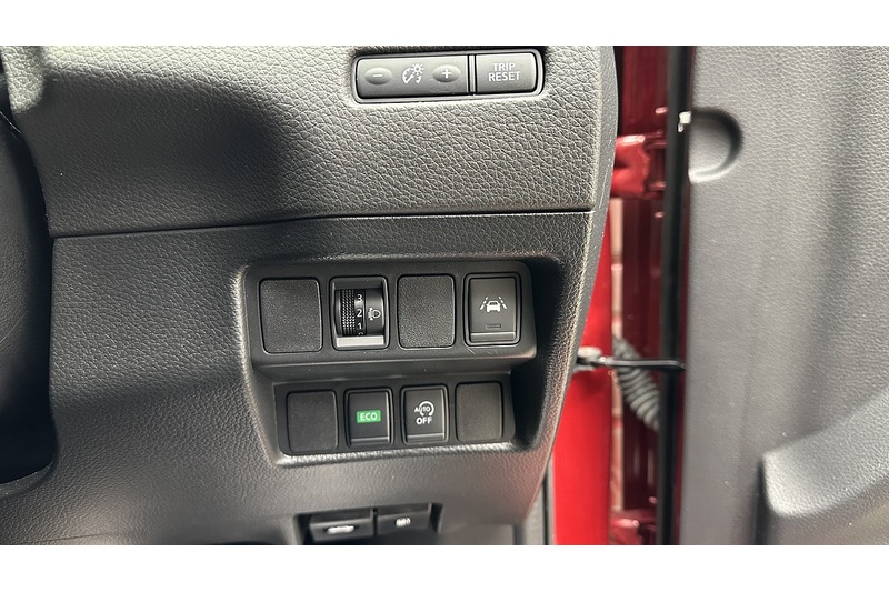 Nissan Qashqai DIG-T N-Connecta - U217