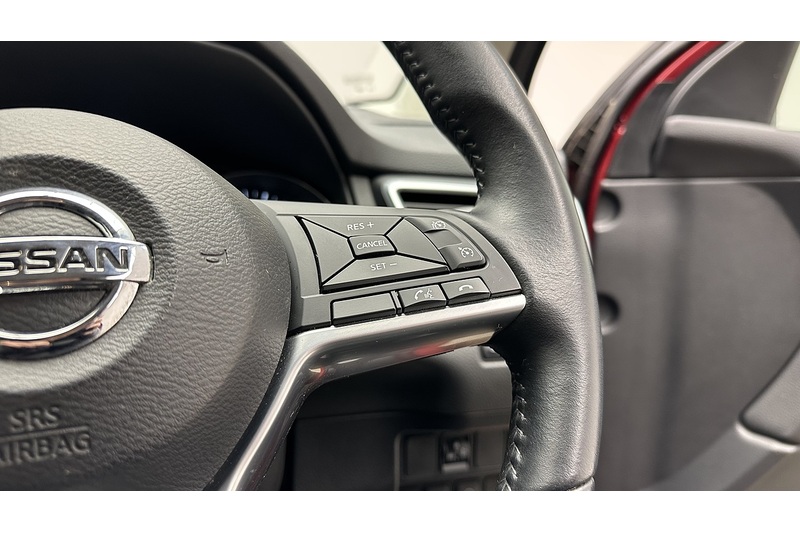 Nissan Qashqai DIG-T N-Connecta - U217