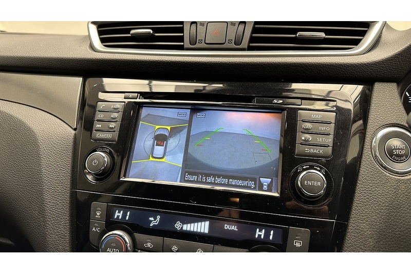 Nissan Qashqai DIG-T N-Connecta - U217