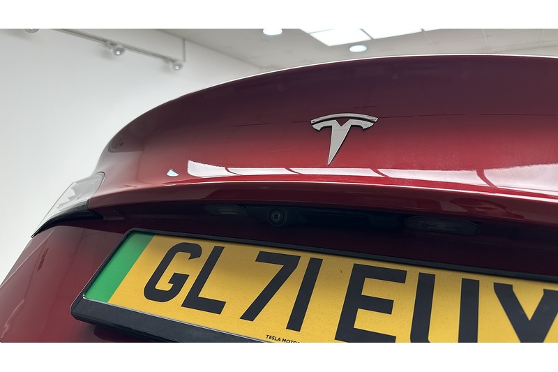 Tesla Model 3 Standard Range Plus - U2172