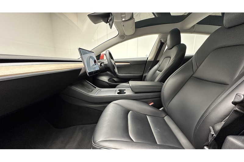 Tesla Model 3 Standard Range Plus - U2172