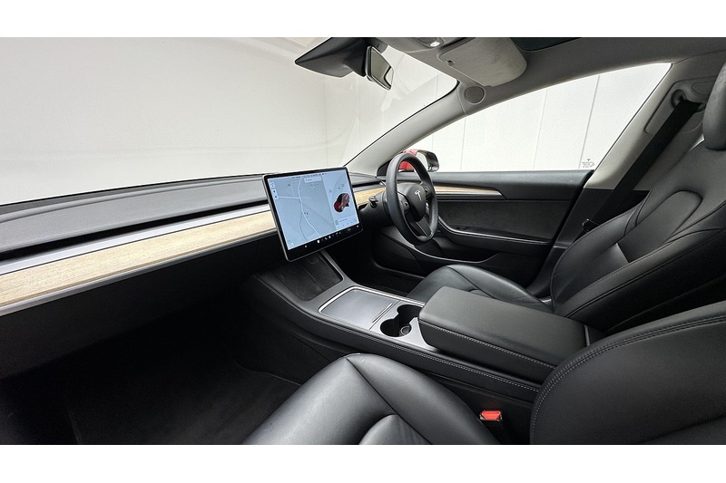 Tesla Model 3 Standard Range Plus - U2172
