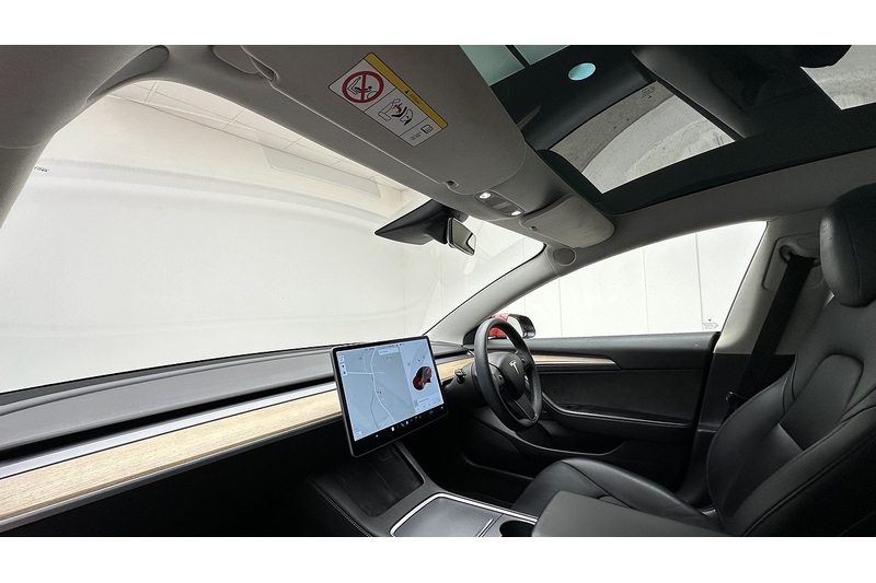 Tesla Model 3 Standard Range Plus - U2172