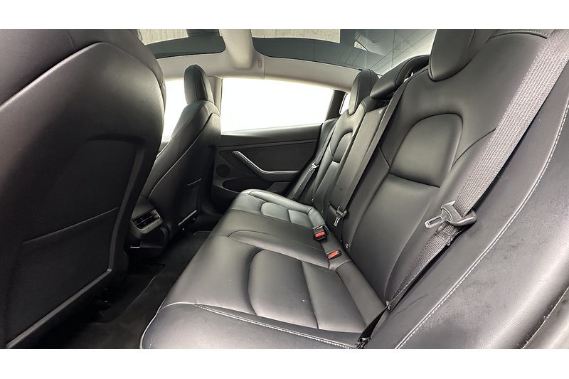 Tesla Model 3 Standard Range Plus - U2172