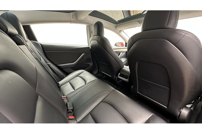 Tesla Model 3 Standard Range Plus - U2172