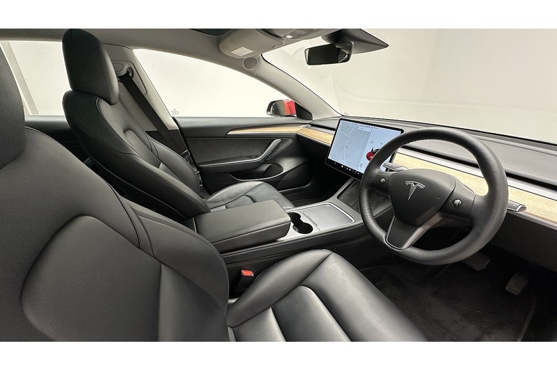 Tesla Model 3 Standard Range Plus - U2172