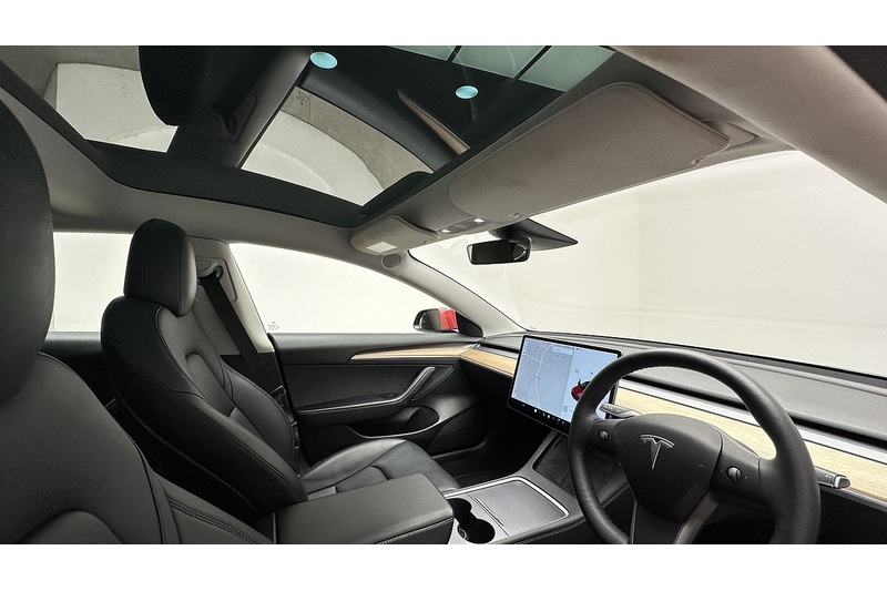 Tesla Model 3 Standard Range Plus - U2172
